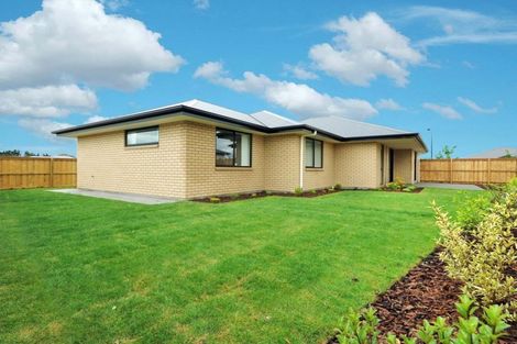 Photo of property in 2 Keeper Close, Woodend, 7610