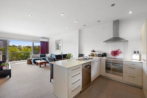 Photo of property in The Strand, 4/16 Ronald Street, Strandon, New Plymouth, 4312