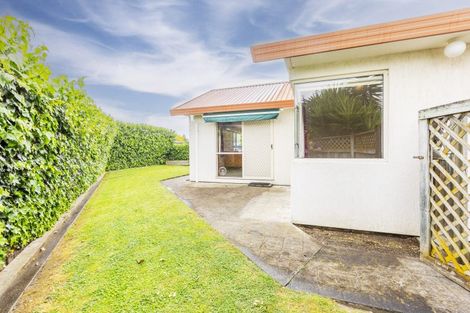 Photo of property in 2/68 Guppy Road, Greenmeadows, Napier, 4112