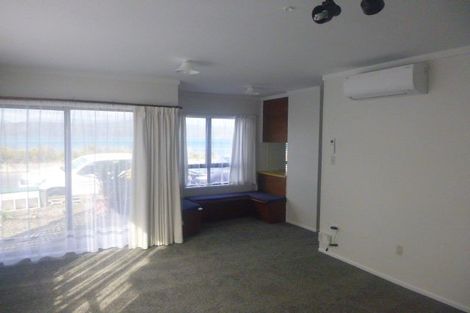 Photo of property in 1/179 Marine Parade, Seatoun, Wellington, 6022