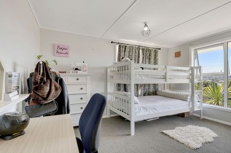 Photo of property in 12 Whenua View, Titahi Bay, Porirua, 5022