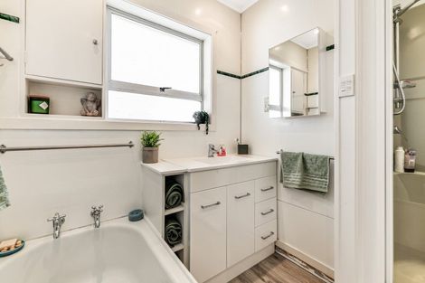 Photo of property in 29 Ashurst Avenue, Pukete, Hamilton, 3200