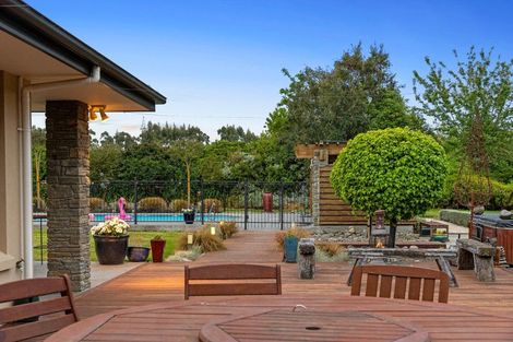 Photo of property in 900 Loburn Whiterock Road, Loburn, Rangiora, 7472