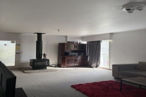 Photo of property in 64 Sunlands Drive, Manurewa, Auckland, 2102