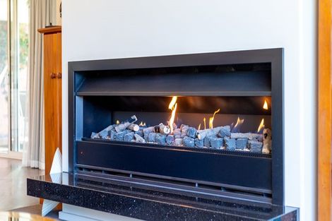 Photo of property in 16 Highland Drive, Richmond, 7020