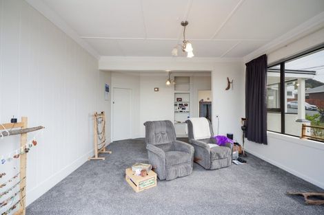 Photo of property in 12 Walker Street, Bluff, 9814