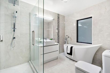 Photo of property in 64 Harrowglen Drive, Northcross, Auckland, 0630