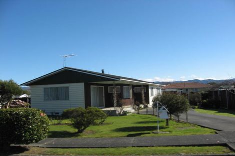 Photo of property in 12 Fairbrother Street, Carterton, 5713