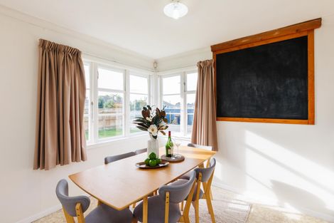 Photo of property in 28 Vernon Avenue, Takaro, Palmerston North, 4412