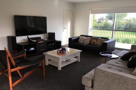 Photo of property in 29a Eastview Road, Glen Innes, Auckland, 1072