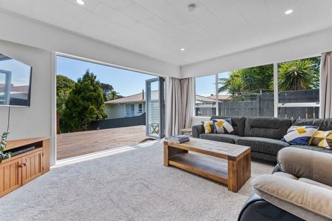 Photo of property in 57 Lorna Street, Lynmouth, New Plymouth, 4310