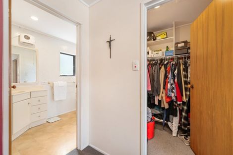 Photo of property in 28 Kentucky Way, Awapuni, Palmerston North, 4412