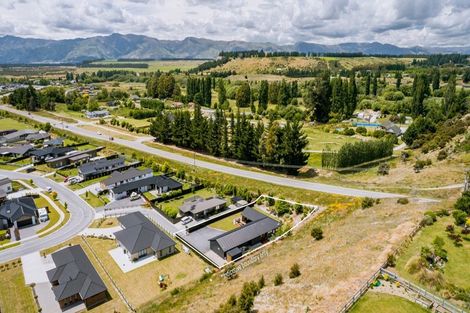 Photo of property in 29 Kingfisher Crescent, Albert Town, Wanaka, 9305