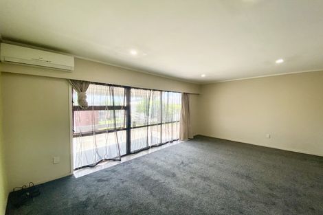 Photo of property in 2/39 Ashlynne Avenue, Papatoetoe, Auckland, 2025