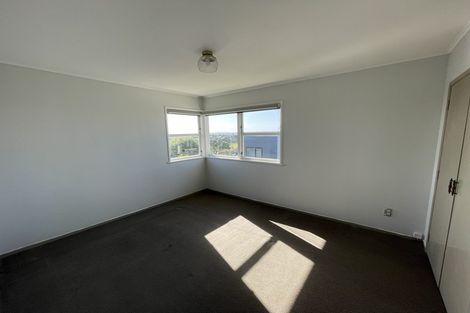 Photo of property in 33 Seon Place, Birkdale, Auckland, 0626