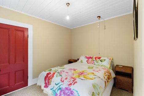 Photo of property in 21 Shortt Street, Foxton Beach, Foxton, 4815