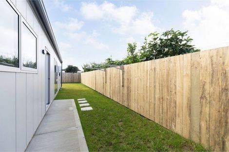 Photo of property in 2 Rotoiti Place, Paraparaumu, 5032