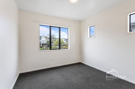 Photo of property in 326/10 John Jennings Drive, Oteha, Auckland, 0632