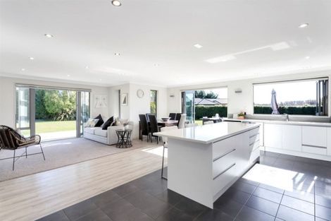 Photo of property in 4 Meadowcroft Lane, Harewood, Christchurch, 8051