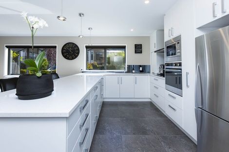 Photo of property in 27 Ashington Road, Silverstream, Upper Hutt, 5019