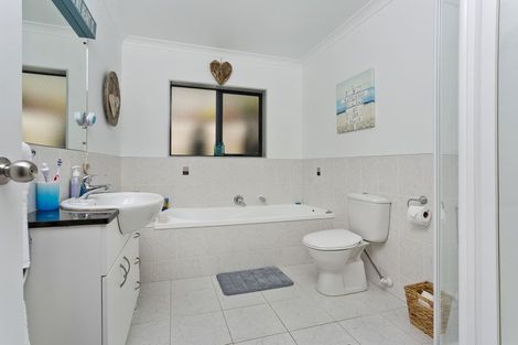 Photo of property in 6 Coastal Heights, Stillwater, Silverdale, 0993