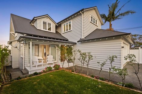 Photo of property in 1 Bangor Street, Point Chevalier, Auckland, 1022