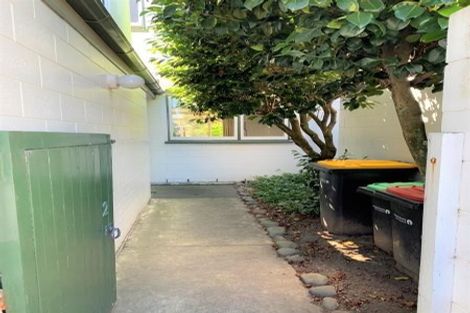 Photo of property in 2/99 Aikmans Road, Merivale, Christchurch, 8014