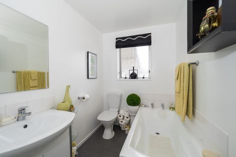 Photo of property in 99 Mcmurdo Street, Tinwald, Ashburton, 7700