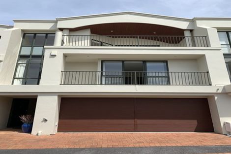 Photo of property in 10/22 Oriental Terrace, Oriental Bay, Wellington, 6011