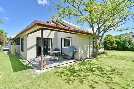 Photo of property in 43 West Belt, Rangiora, 7400