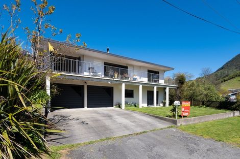 Photo of property in 26a Buller Street, Picton, 7220