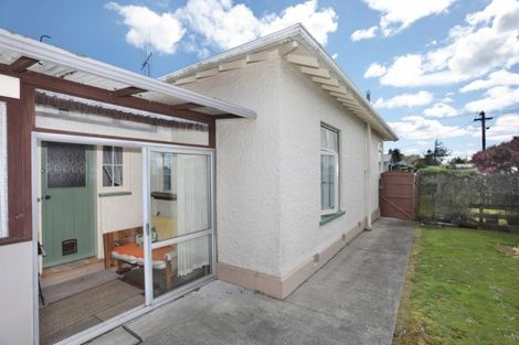 Photo of property in 15 Cuba Street, Marton, 4710