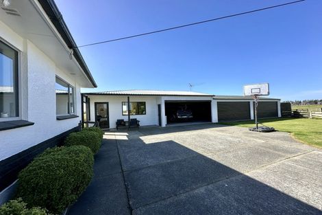 Photo of property in 177 Awarua School Road, Woodend, Invercargill, 9877