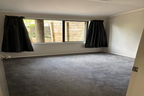 Photo of property in 19 Makora Grove, Paremata, Porirua, 5024