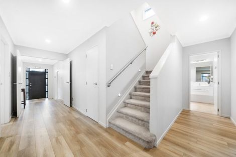 Photo of property in 15 Portofina Place, Flat Bush, Auckland, 2019