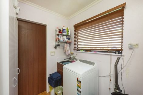 Photo of property in 11 Sandstrom Grove, Feilding, 4702