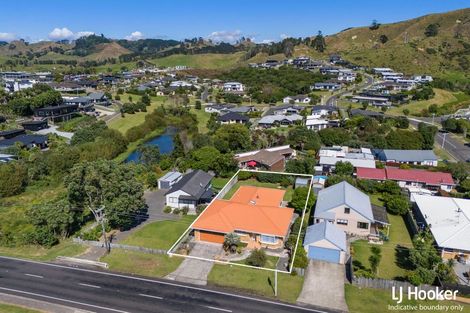 Photo of property in 87 Beach Road, Waihi Beach, 3611