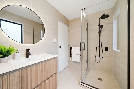 Photo of property in 18b Sunnyhill Crescent, Sunnyhills, Auckland, 2010