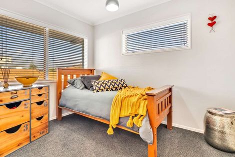 Photo of property in 910b Papamoa Beach Road, Papamoa Beach, Papamoa, 3118