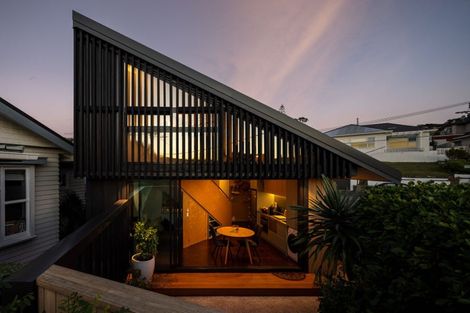 Photo of property in 17a Fife Lane, Miramar, Wellington, 6022