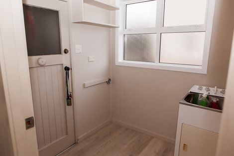 Photo of property in 5e Stephen Street, Johnsonville, Wellington, 6037