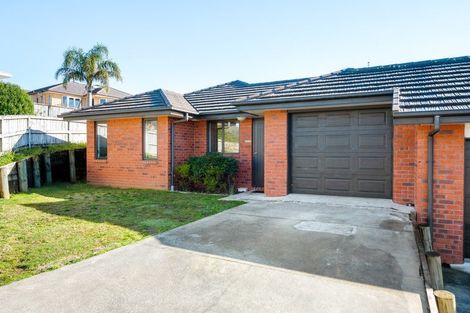 Photo of property in 2/16 Highgrove Drive, Grandview Heights, Hamilton, 3200