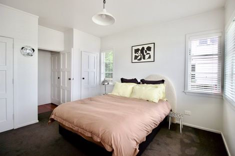 Photo of property in 245a Meola Road, Point Chevalier, Auckland, 1022