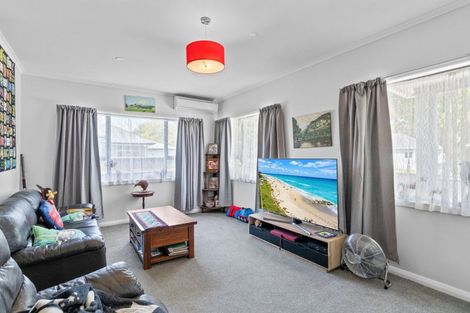 Photo of property in 6 Dudley Street, Levin, 5510