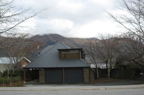 Photo of property in 46 Beacon Point Road, Wanaka, 9305