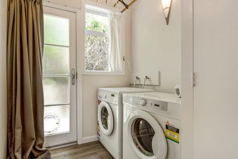 Photo of property in 10 Ardross Avenue, Khandallah, Wellington, 6035