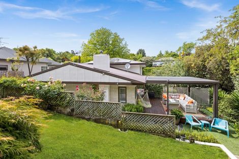 Photo of property in 11 Muritai Crescent, Havelock North, 4130
