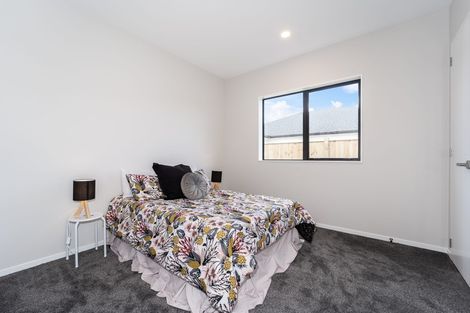 Photo of property in 4 Maraeariki Avenue, Orewa, 0931