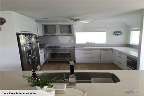 Photo of property in 11 Lagoon Way, Omaha, 0986