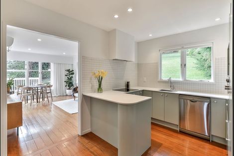 Photo of property in 257 Titirangi Road, Titirangi, Auckland, 0604